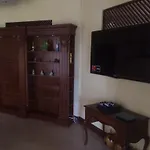 Mactan Breeze - Airport Bed And Breakfast