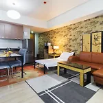 La Mirada Residence , Large 1 Bedroom Condo, Beaches , 3 Pools, Ocean Views, Fast Wifi, Netflix, Breakfast Included