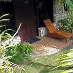 Ravenala Resort