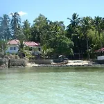 Maravilla Beach Club