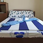 R & D Island Lodge