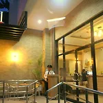 Anri Pension House