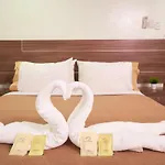Rianne Hotel And Suites