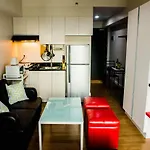 Solinea Tower2 Unit Right Across Ayala Mall + Wifi