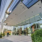 Free Netflix Condo Near It Park With 32-Inch Samsung Hdtv