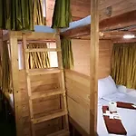 8Th Street Hostel