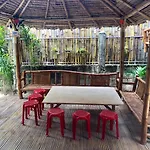 Lionfish Backpackers Malapascua (Adults Only)