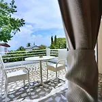 Club Hari Dive Resort