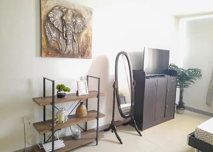 Cozy Studio Near Beaches With Netflix And Pool