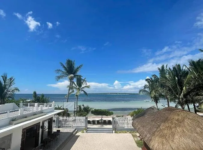 Maykenn Beach
