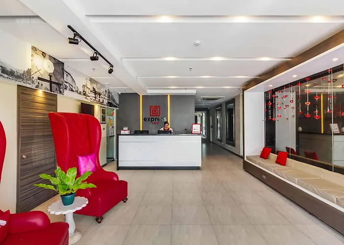 Reddoorz Plus @ Jones Avenue Cebu