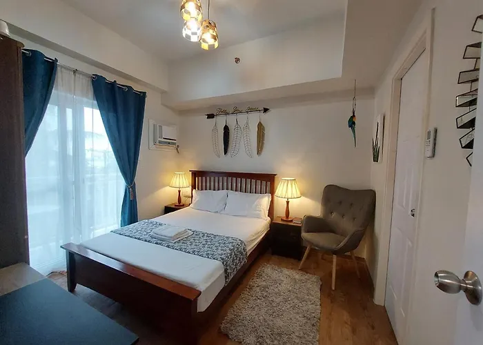 1 Bedroom With Balcony Near Airport