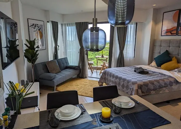 Dominiks Stylish Resort Gem Ocean View Pool Queen Bed At Tambuli 8 Floor Fast Wifi