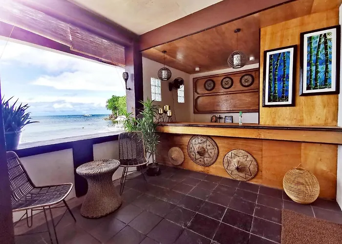 Seaside Hostel Malapascua