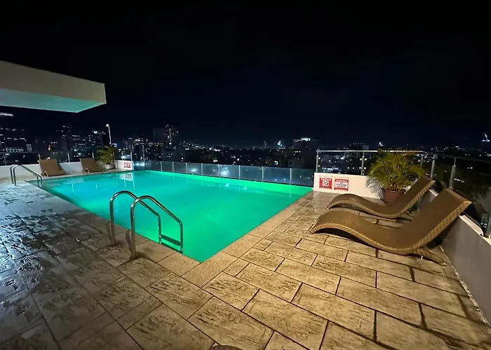 Chillhauz W/Pool & Wifi