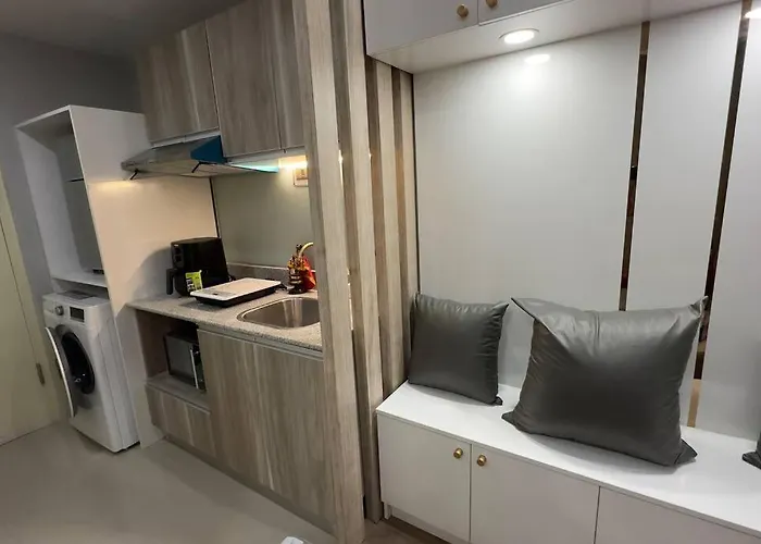 Studio Unit With Balcony