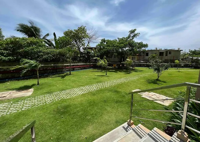 Affordable Modern Condo W/ Pool