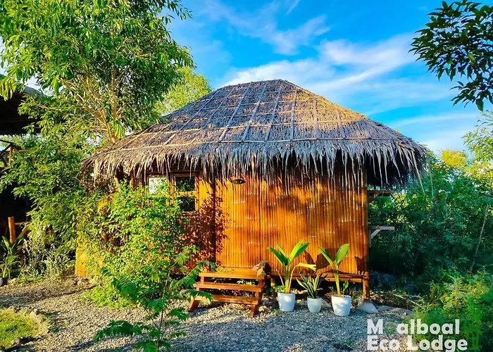 Moalboal Eco Lodge