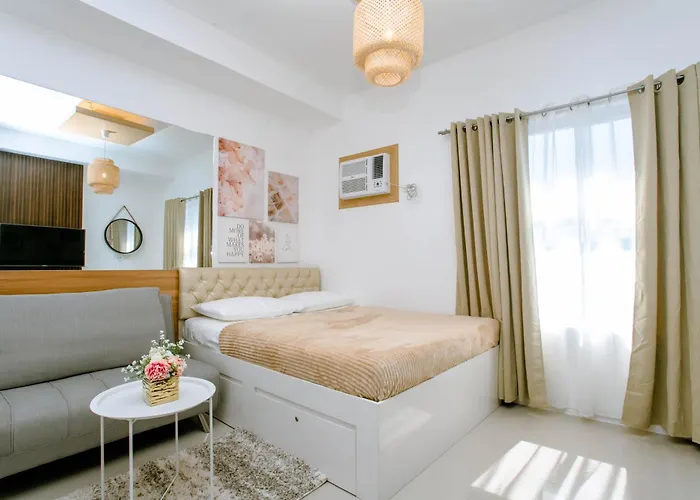 Cebu Staycation Minimalist Studio With Rooftop Pool And Netflix
