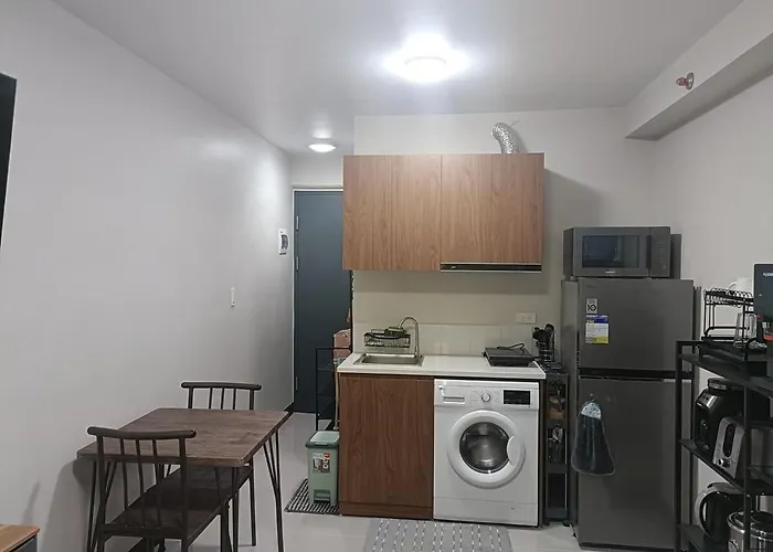 Dex\'S Crib