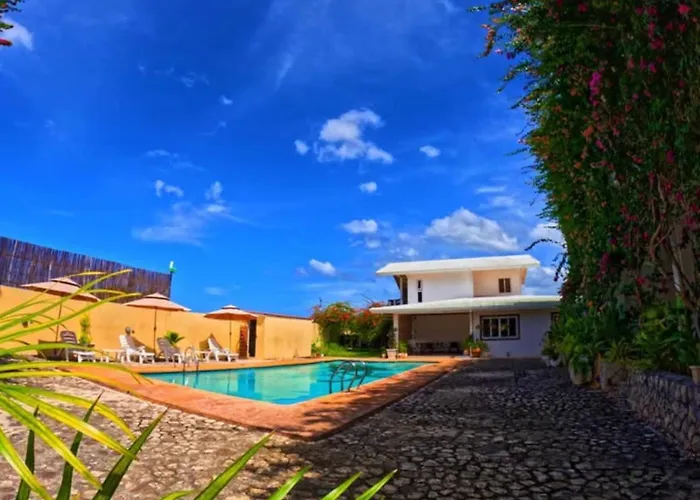 Divers Lodge Plumeria