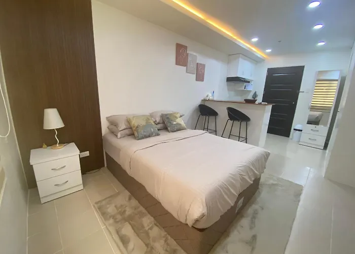Llames Studios Near Mactan Airport - Rustic & Spacious