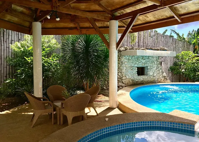 Lapu-Lapu Cottages & Restaurant