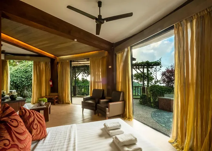 West 35 Eco Mountain Resort