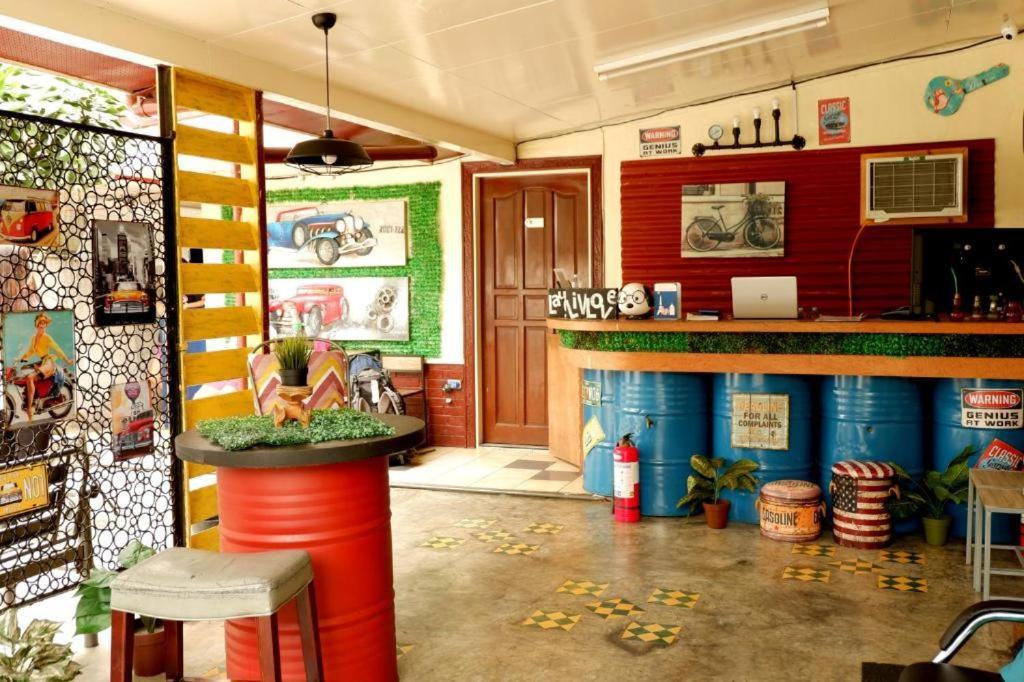 Tropical Breeze - Center