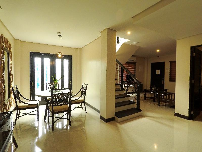 Maayo Hotel