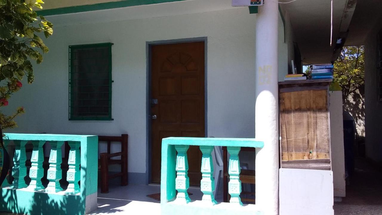 Rosita's Cottages Near The Beach * Moalboal