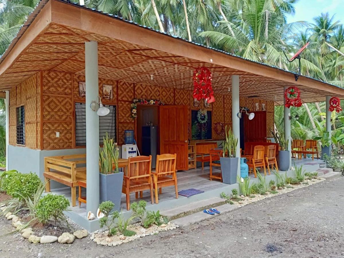 Bahay bakasyunan House Banaba Tree Samboan