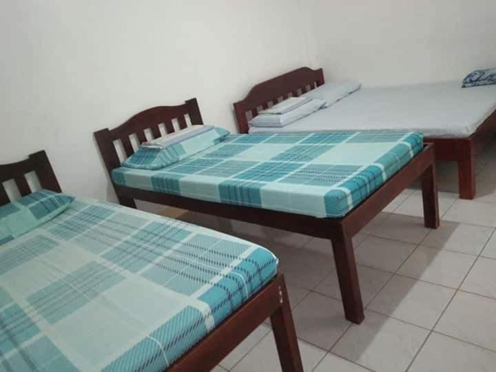 bahay-panuluyan Rosita's Cottages Near The Beach Moalboal