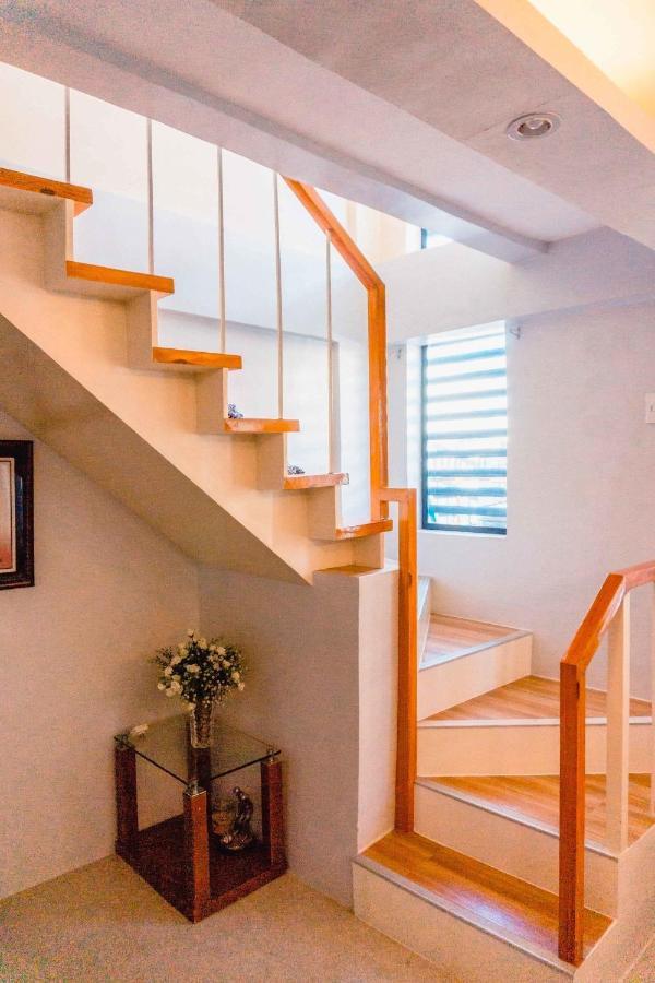 Two Story 87 Sqm Fully Air-conditioned House In Babag 2, Lapu-lapu Apartment