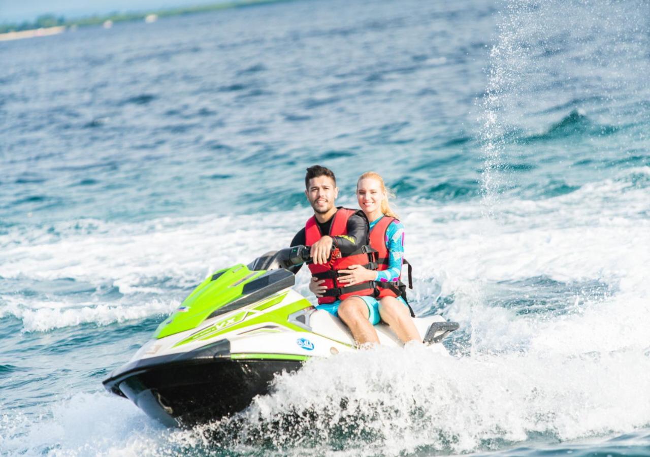Jpark Island & Waterpark Cebu Resort 5*