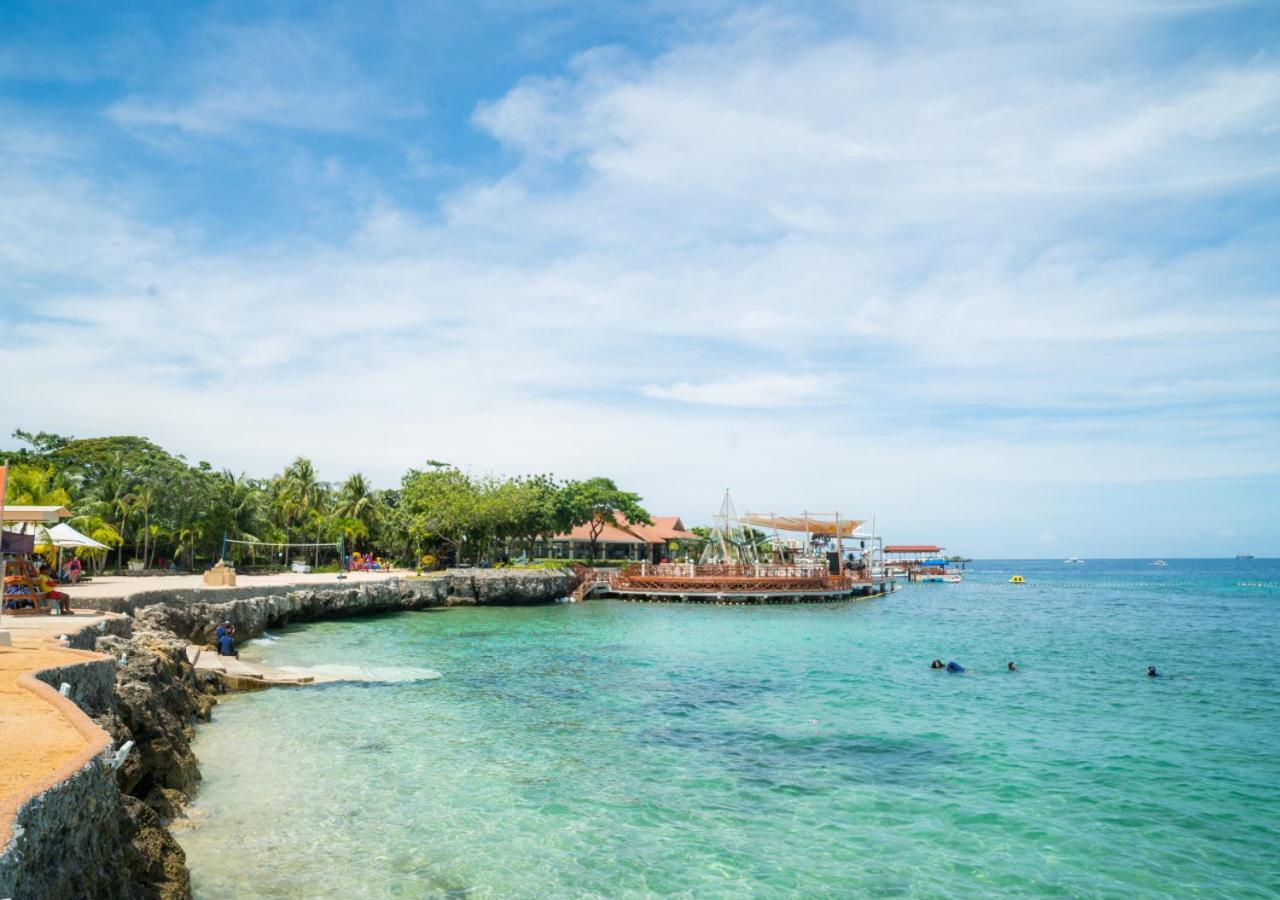 Jpark Island & Waterpark Cebu 5* Lapu-Lapu City