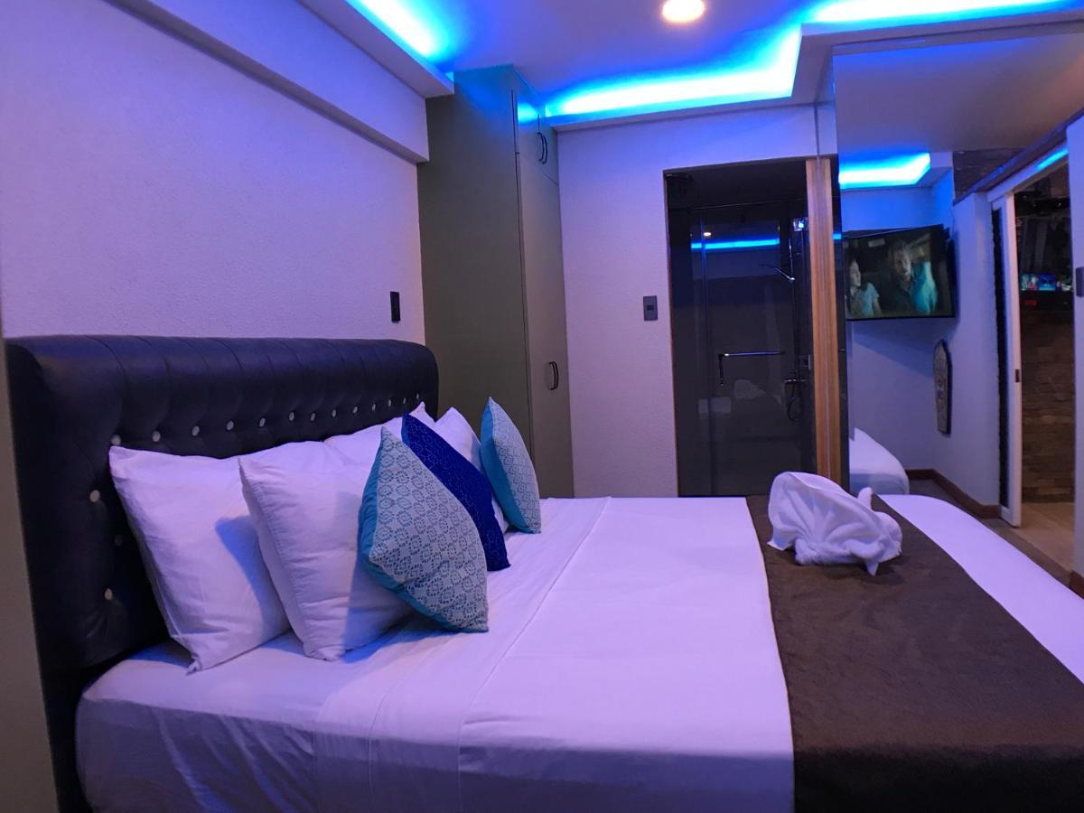 Clockworkorange Luxury Suites With Netflix Apartment