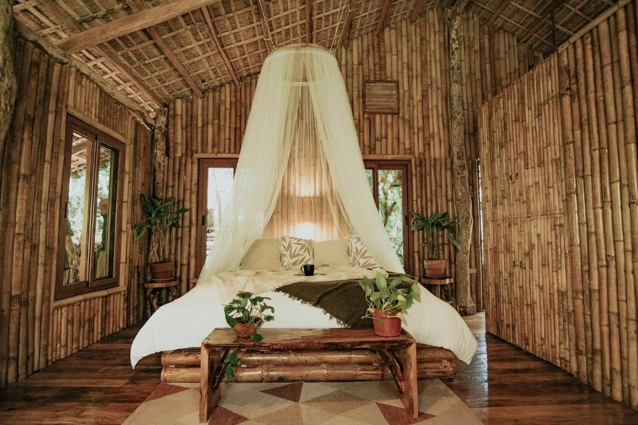 Lodge Treehouse De Valentine