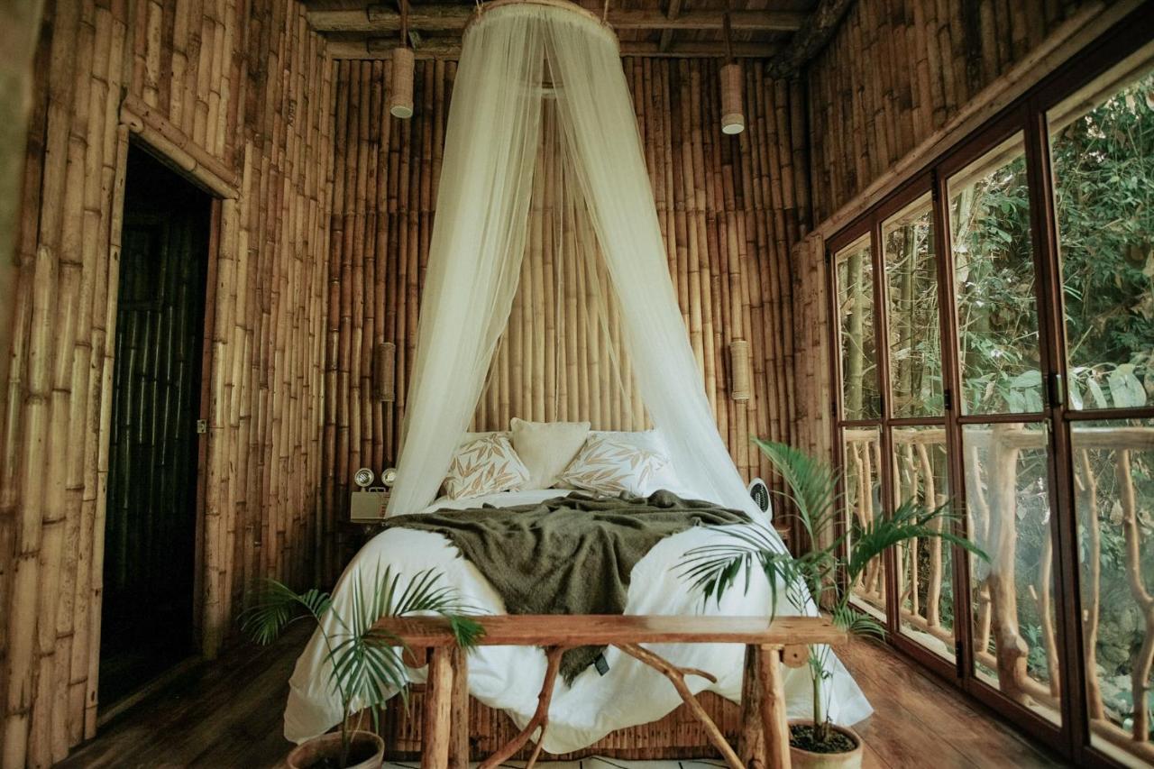 Lodge Treehouse De Valentine