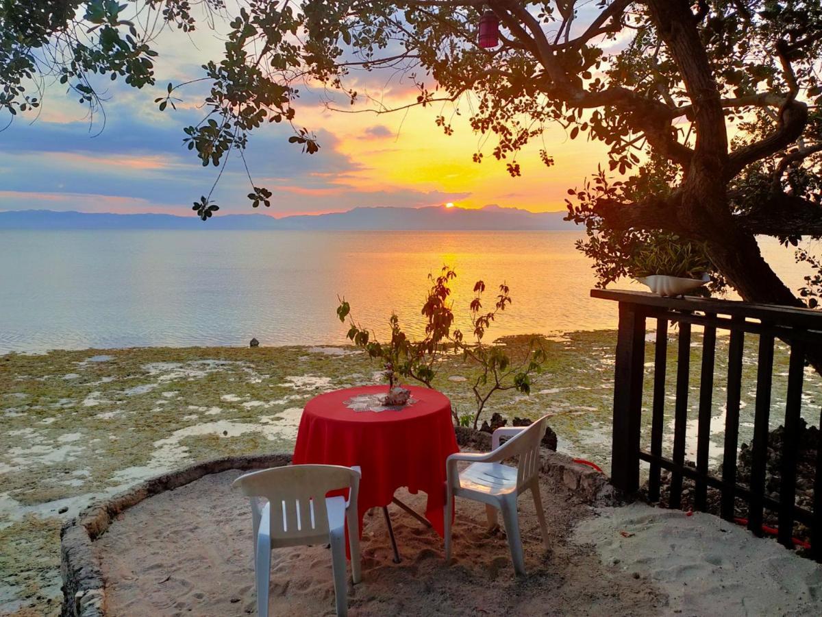 T Breeze Coastal 4* Moalboal