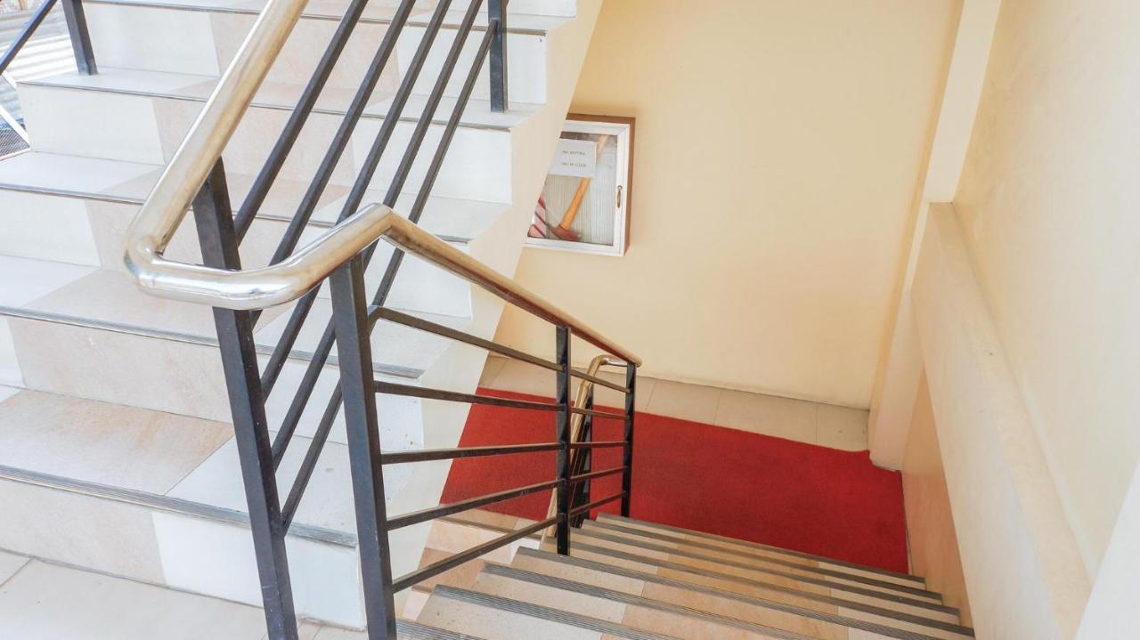 Reddoorz Near Town Center bahay-panuluyan