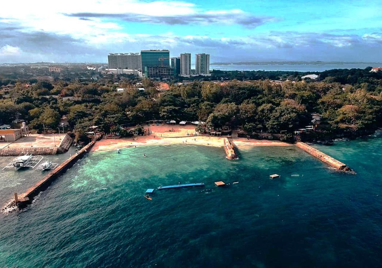 Mactan Newtown - 1br Stunning Ocean View And View