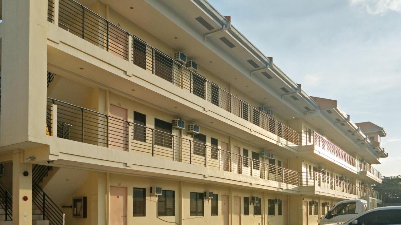 Reddoorz Near Town Center bahay-panuluyan