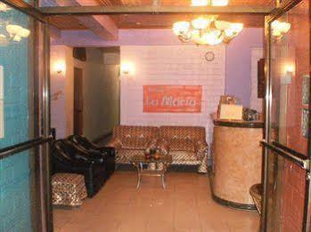 Reddoorz At La Maria And Tourist Hotel 3*