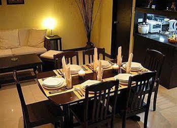 Lancaster Cebu 3*