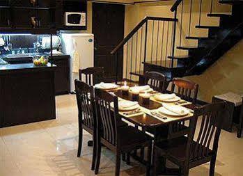 Lancaster Cebu Hotel 3*