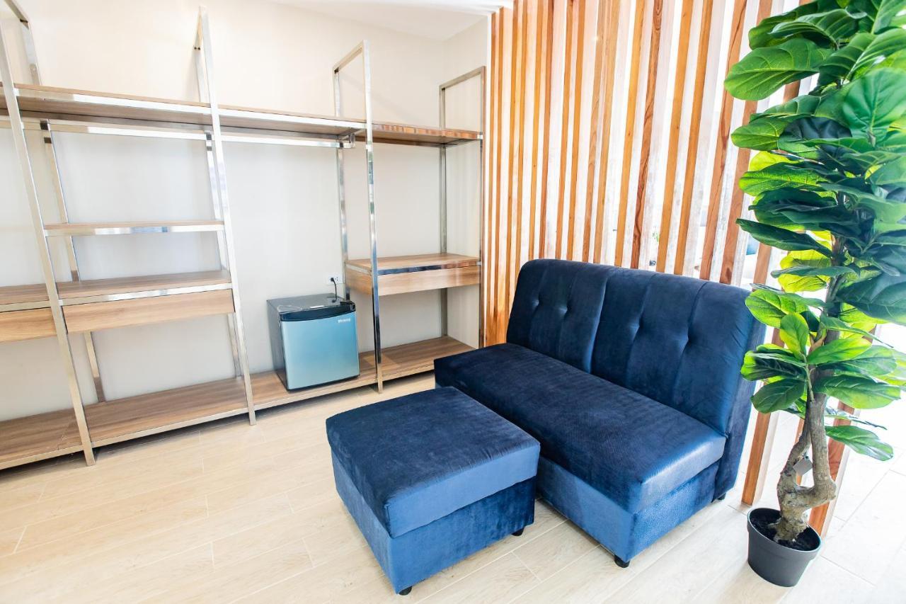 Dulcee Hotel Naga (Cebu)