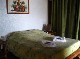 Cabana Beach Club Hotel Moalboal