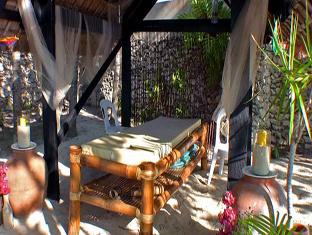 Resort Ravenala 3*