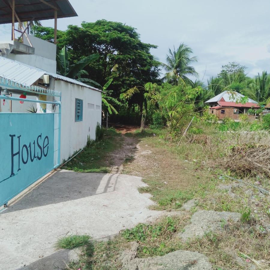 Lake House Resort Resort 3*